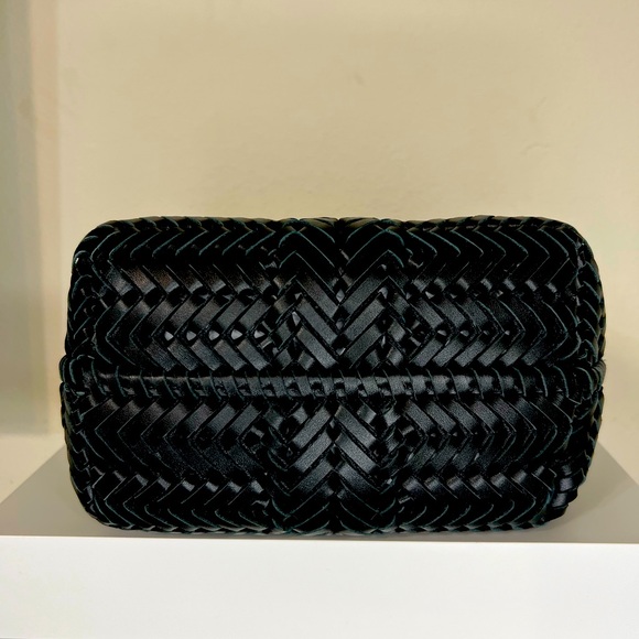 🔴SOLD🔴 Anya Hindmarch Italy Neeson Drawstring tassel black leather Handbag - Picture 3 of 7